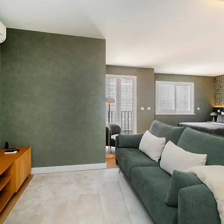 Whome Light-filled With A True Neighborhood Feel