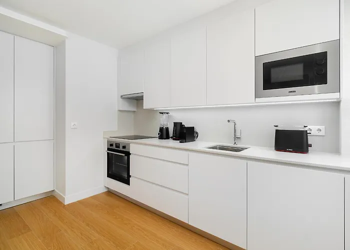 Whome Light-filled With A True Neighborhood Feel Апартаменти *