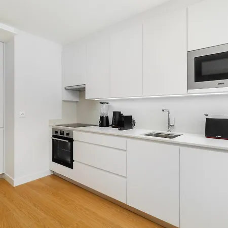 Whome Light-filled With A True Neighborhood Feel Apartment *