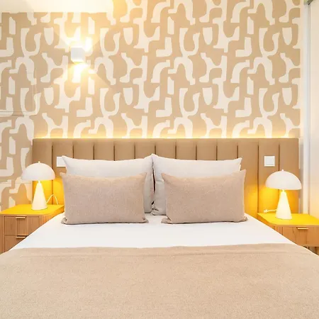 Whome Light-filled With A True Neighborhood Feel Apartment *