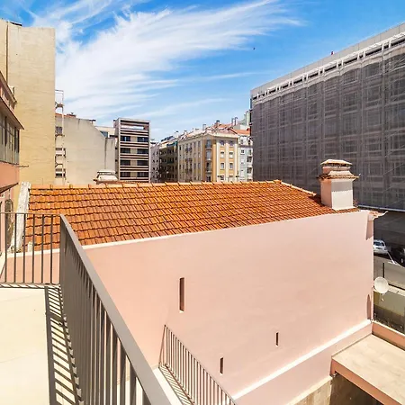 Whome Light-filled With A True Neighborhood Feel Lisbon