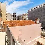 Whome Light-filled With A True Neighborhood Feel Лиссабон